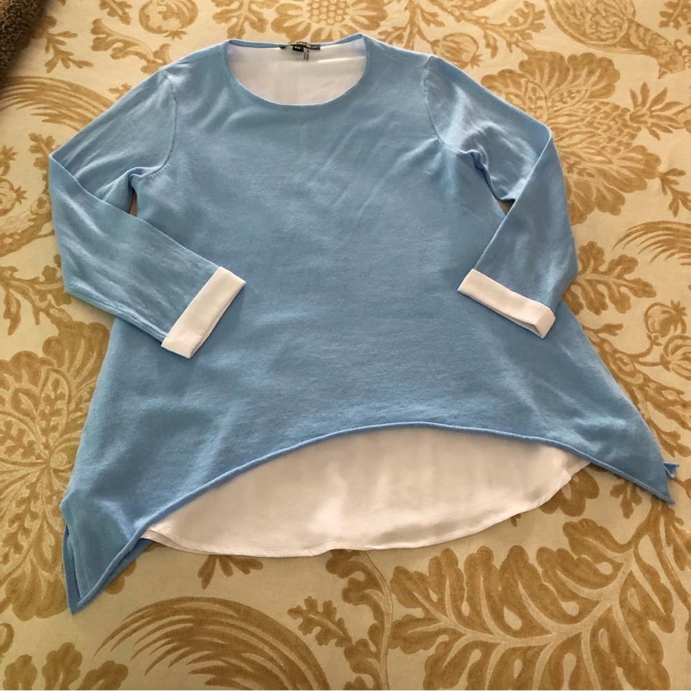 Charlie B Top